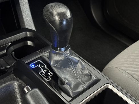 Certified 2023 Toyota Tacoma SR AWD/4WD image 17