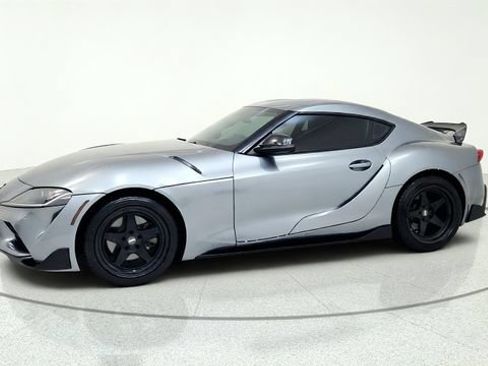 Used 2021 Toyota Supra RWD image 4