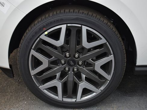 New 2026 Ford Expedition Max Platinum AWD/4WD image 14