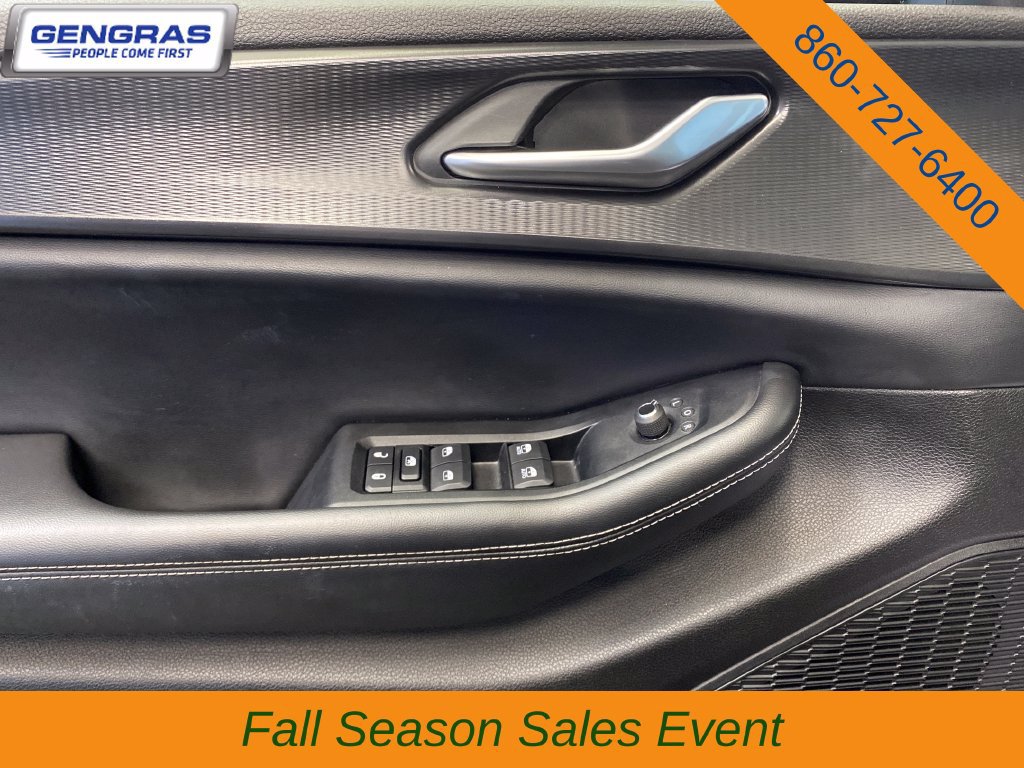 Used 2023 Jeep Grand Cherokee Altitude AWD/4WD image 14