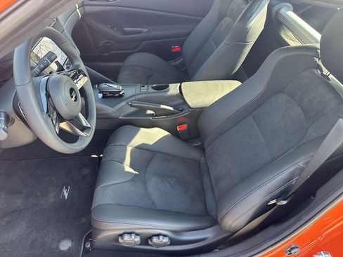 New 2024 Nissan Z Performance w/ Heritage Edition image 12