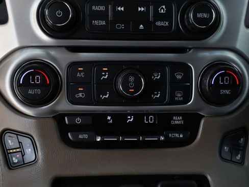 Used 2018 GMC Yukon SLT w/ Open Road Package RWD image 43