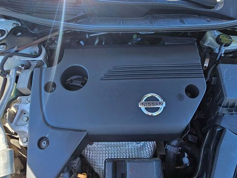 Used 2013 Nissan Altima 2.5 SL w/ Technology Pkg FWD image 28