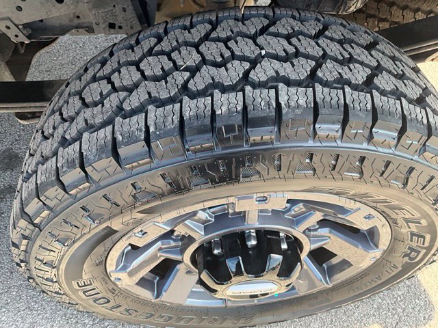Used 2024 Ford F250 XL w/ STX Appearance Package AWD/4WD image 5