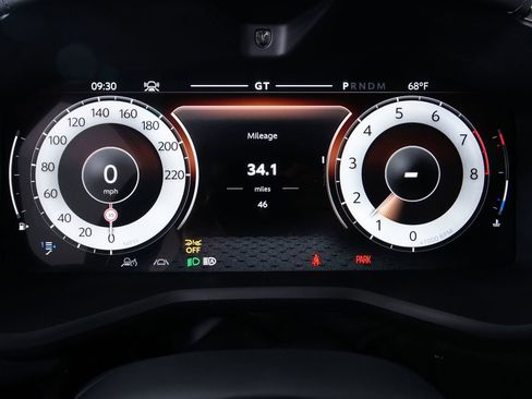 Used 2025 Aston Martin DBX 707 image 18