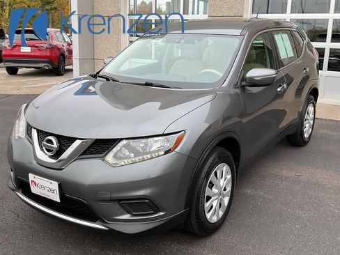 Used 2015 Nissan Rogue S image 1