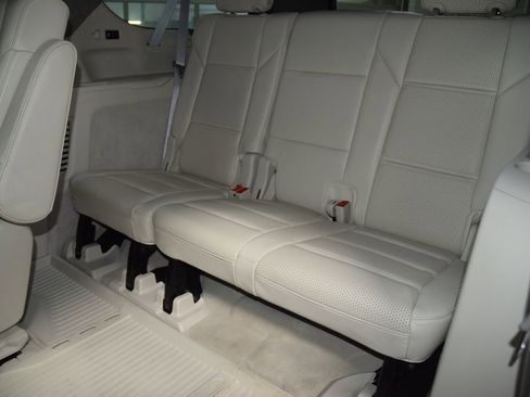 Used 2024 Cadillac Escalade ESV Sport Platinum w/ LPO, ONYX Package AWD/4WD image 46