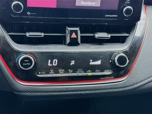 Used 2021 Toyota Corolla SE FWD image 11
