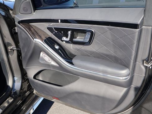 Used 2022 Mercedes-Benz S 500 4MATIC image 13