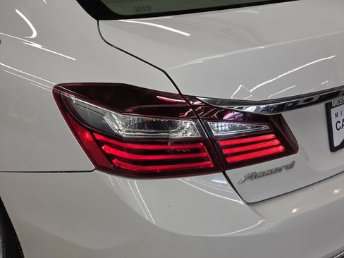 Used 2016 Honda Accord EX-L image 50