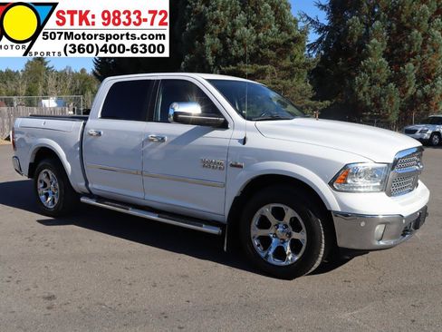 Used 2015 RAM 1500 Laramie AWD/4WD image 10