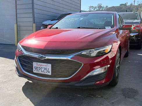 Used 2024 Chevrolet Malibu RS FWD image 2