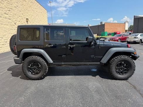 Used 2014 Jeep Wrangler Unlimited Sport AWD/4WD image 6