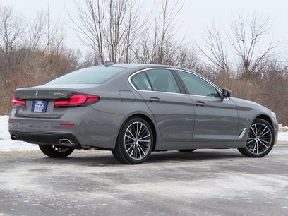 Used 2022 BMW 530e xDrive w/ Premium Package