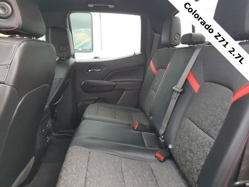 Used 2023 Chevrolet Colorado Z71 image 18