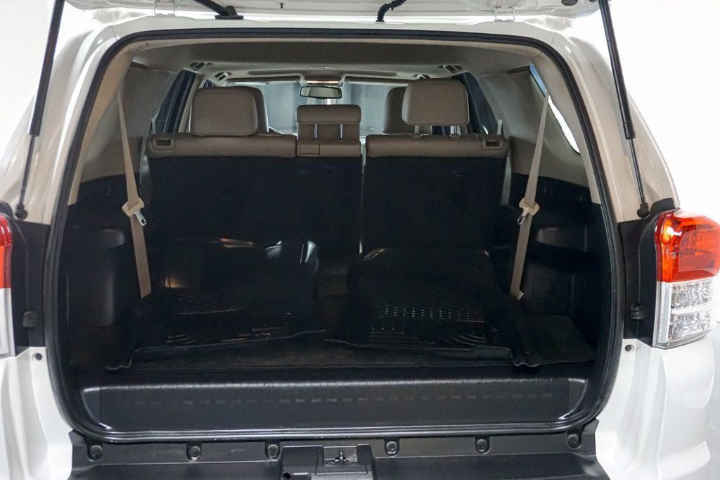 Used 2011 Toyota 4Runner SR5 w/ Convenience Pkg AWD/4WD image 33