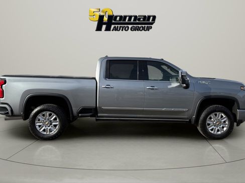 Used 2025 Chevrolet Silverado 2500 High Country w/ High Country Premium Package image 7