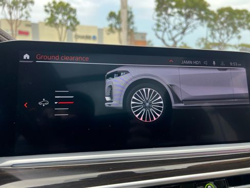 Used 2019 BMW X7 xDrive40i w/ Premium Package AWD/4WD image 52