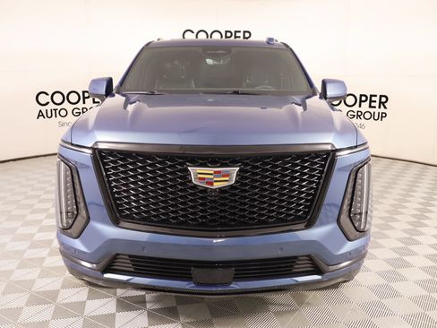 Used 2025 Cadillac Escalade Sport w/ Touring Package AWD/4WD image 7