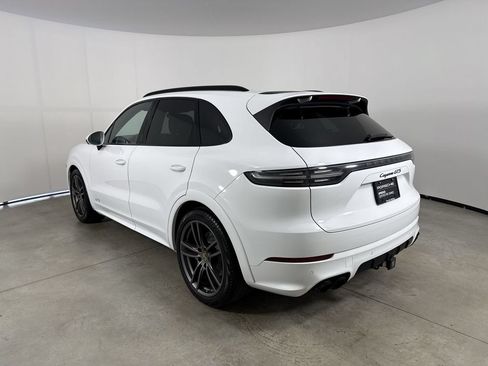 Certified 2021 Porsche Cayenne GTS AWD/4WD image 3