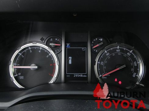 Used 2024 Toyota 4Runner TRD Off-Road Premium image 17