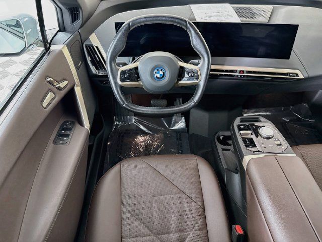 Certified 2024 BMW iX xDrive50 w/ Premium Package AWD/4WD image 24