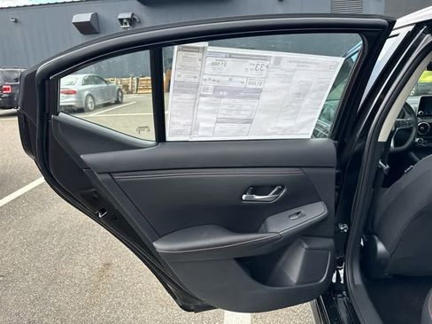 New 2025 Nissan Sentra SR w/ Trunk Package image 20