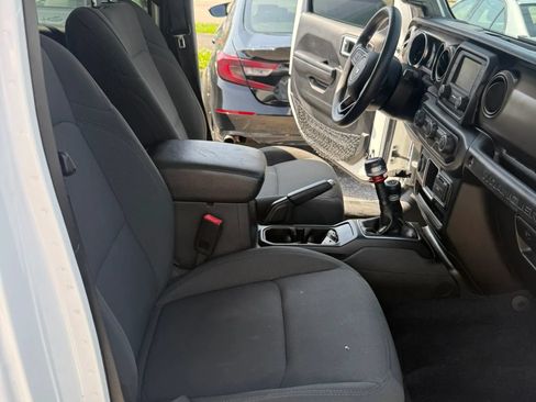 Used 2021 Jeep Wrangler Unlimited Sport AWD/4WD image 23