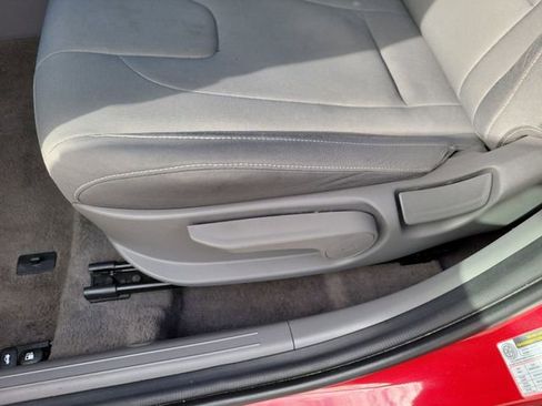 Used 2024 Hyundai Elantra SEL FWD image 13