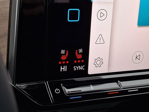 New 2026 Volkswagen Atlas SE AWD/4WD image 17