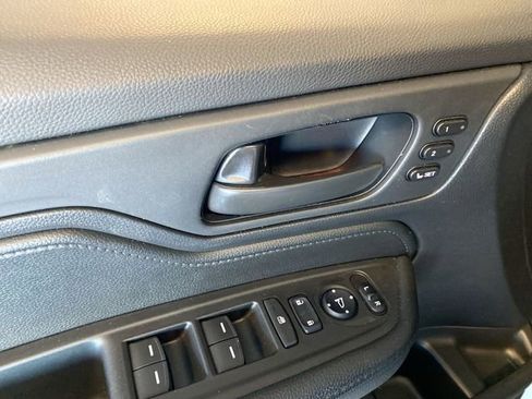 Used 2025 Honda Odyssey Sport-L image 13