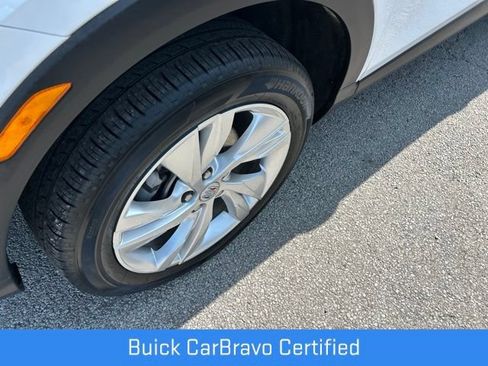 Certified 2025 Buick Encore GX Preferred AWD/4WD image 17