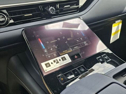New 2026 INFINITI QX80 4WD image 35