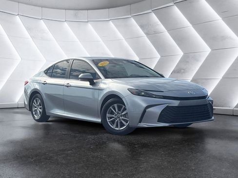 Certified 2025 Toyota Camry LE FWD image 1