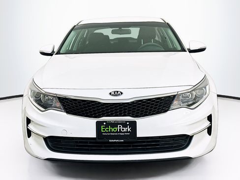 Used 2016 Kia Optima LX image 2