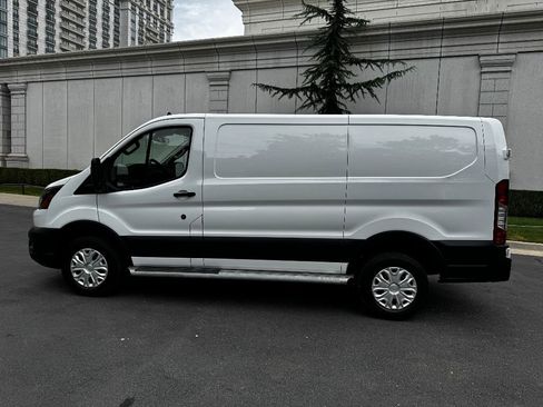 Used 2023 Ford Transit 250 Low Roof w/ Exterior Upgrade Package image 10