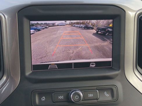 Used 2025 Chevrolet Silverado 1500 Custom image 22