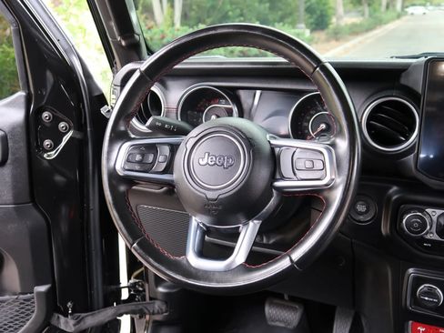 Used 2020 Jeep Wrangler Unlimited Rubicon w/ Quick Order Package 28Y Recon AWD/4WD image 31