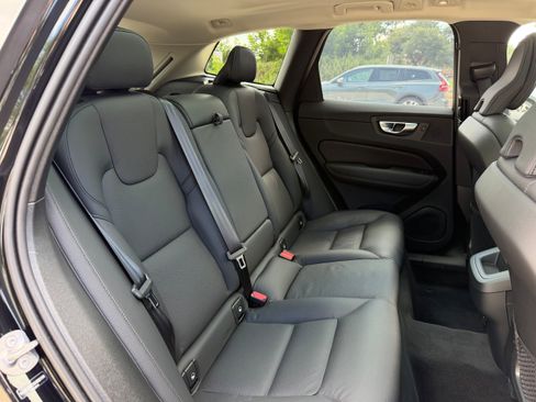 Certified 2025 Volvo XC60 B5 Plus AWD/4WD image 12