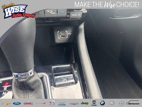 Used 2025 Jeep Compass Limited AWD/4WD image 11