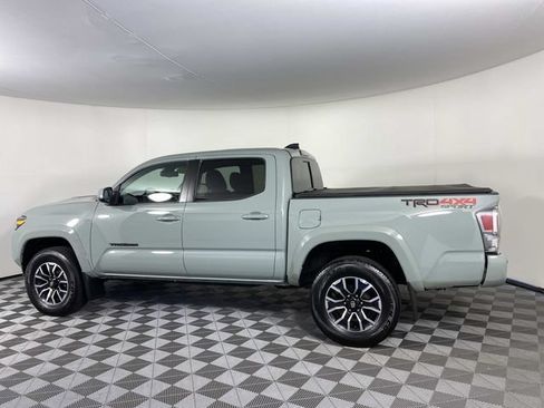 Used 2023 Toyota Tacoma TRD Sport w/ Technology Package AWD/4WD image 5