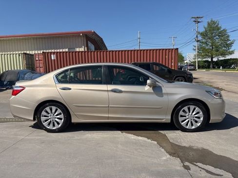 Used 2014 Honda Accord EX image 8