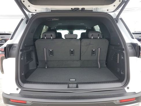 New 2026 Chevrolet Traverse LT w/ Driver Confidence Package image 6