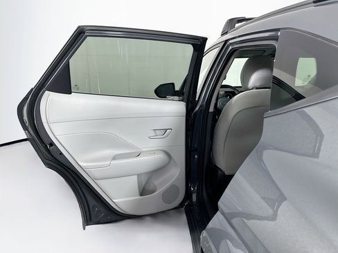 Used 2024 Hyundai Kona SEL FWD image 27