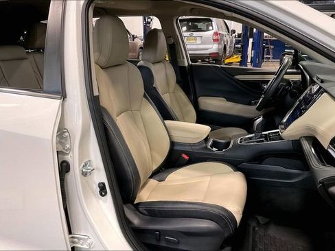 Used 2023 Subaru Outback Limited image 7