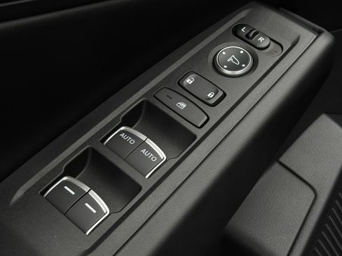 Used 2025 Honda Accord EX-L image 14