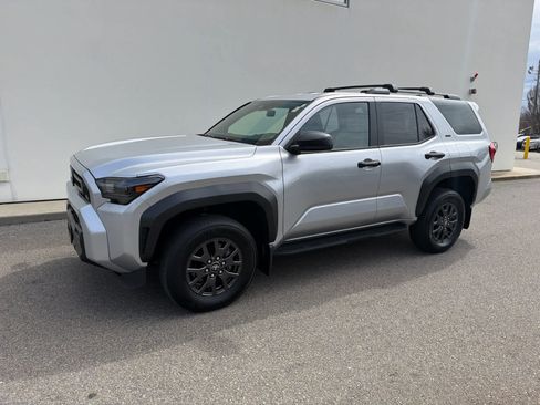 Used 2025 Toyota 4Runner SR5 image 22