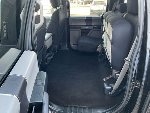 Used 2019 Ford F150 XLT image 24