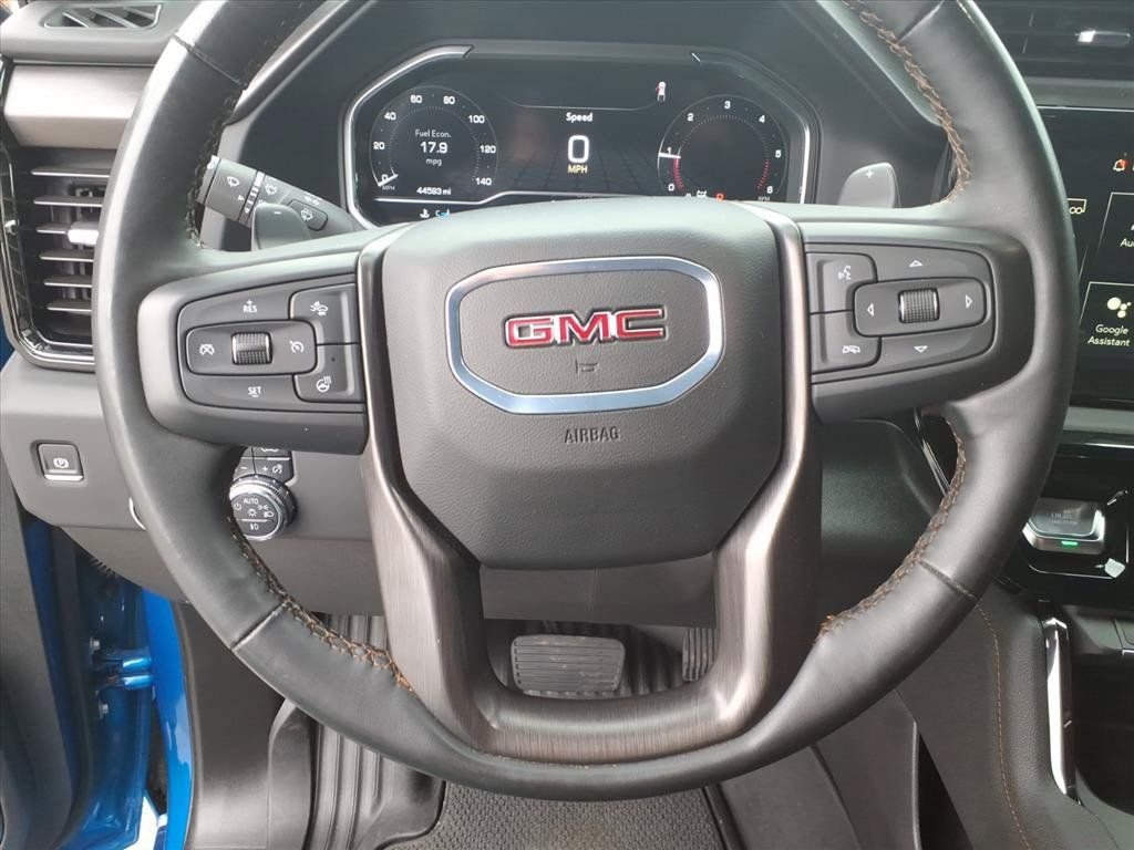 Used 2024 GMC Sierra 1500 AT4 w/ Technology Package AWD/4WD image 25