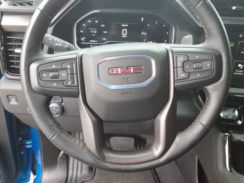 Used 2024 GMC Sierra 1500 AT4 w/ Technology Package AWD/4WD image 25